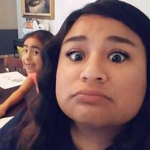 Meet your Posher, Yvette